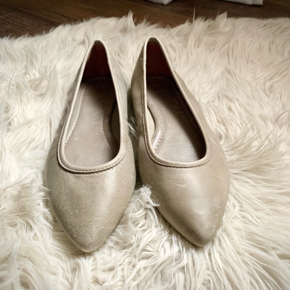 Frye Regina Pointed Toe Leather Flats Size 8 Women’s - Picture 3 of 13